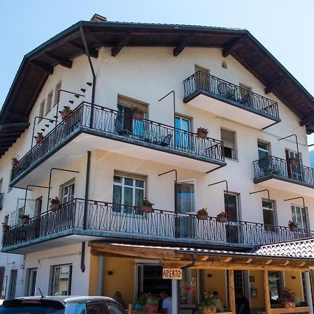 La Maison Hotel Aymavilles Exterior foto