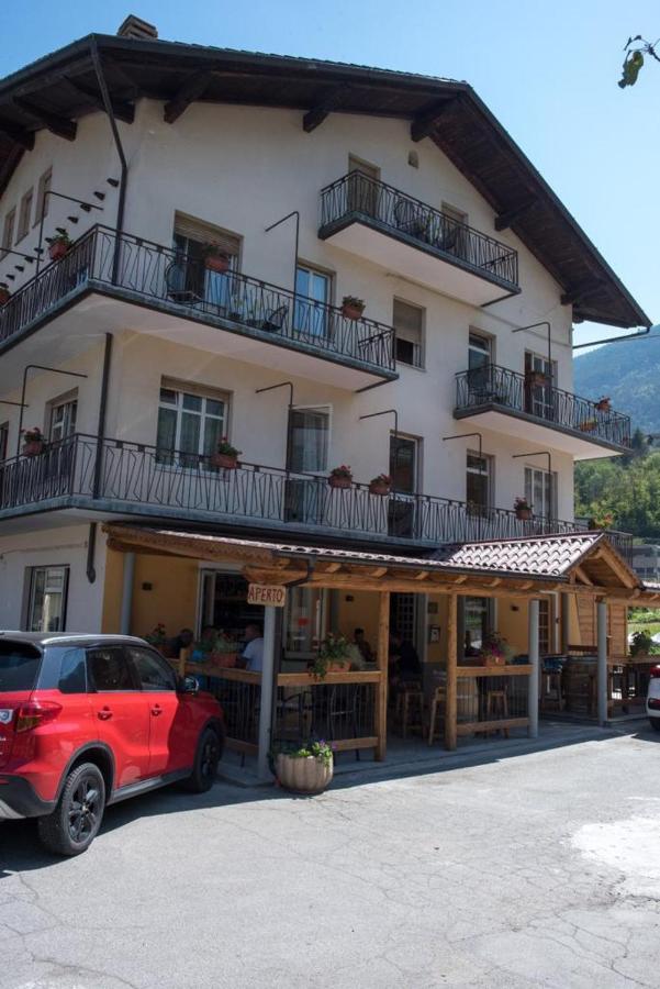 La Maison Hotel Aymavilles Exterior foto
