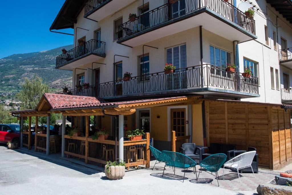 La Maison Hotel Aymavilles Exterior foto