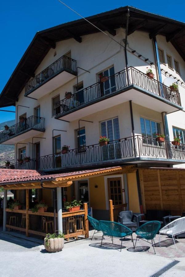 La Maison Hotel Aymavilles Exterior foto