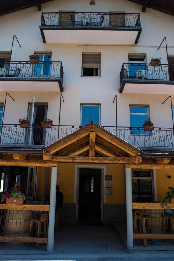 La Maison Hotel Aymavilles Exterior foto